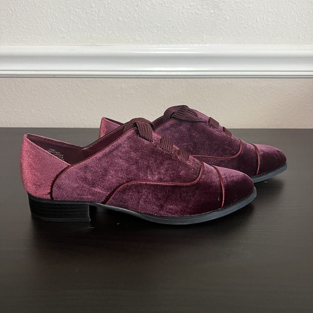 Nine West Oxford Flats Size 7.5 Velvet Burgundy Wine Noceda NEW